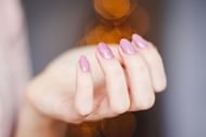 tips to stop picking nails (image sourced via Pexels / Photo by valeria)